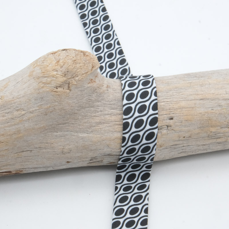 18mm Geometric Bias Tape - Wave Pattern - Maison Klem